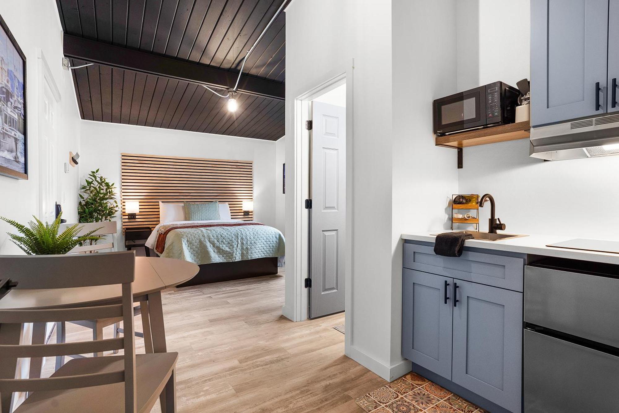 South Bay Inn 웨스트포트 외부 사진